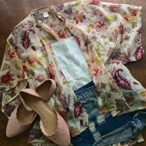 Band of Gypsies Flowy Floral Print Kimono Top